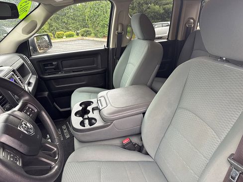 Used 2015 RAM 1500 Express AWD/4WD image 26