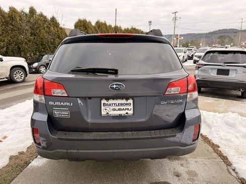 Used 2014 Subaru Outback 2.5i Limited image 4