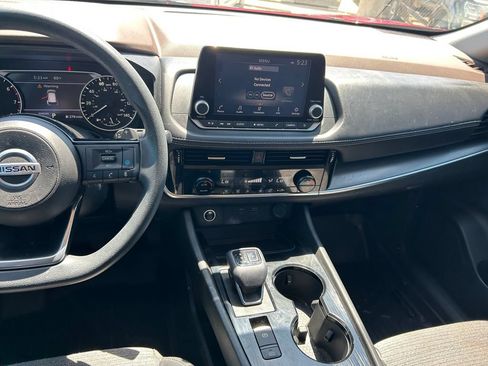 Used 2021 Nissan Rogue SV FWD image 16