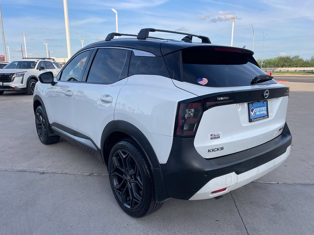 Certified 2025 Nissan Kicks SR w/ SR Premium Package AWD/4WD image 5