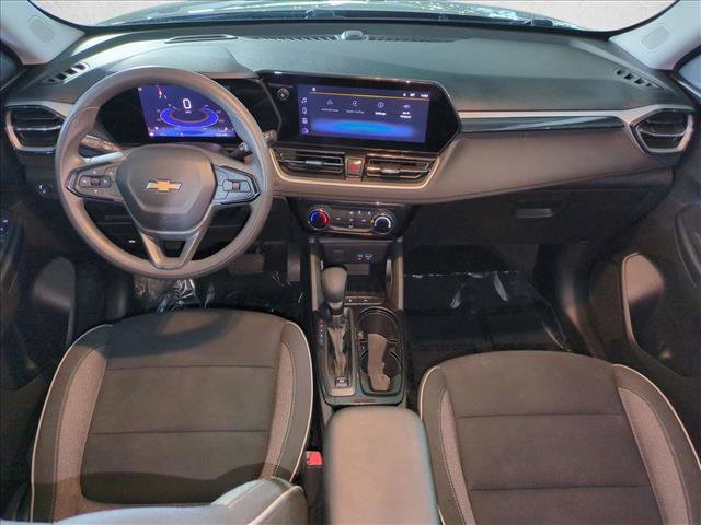 Used 2025 Chevrolet TrailBlazer LT FWD image 15