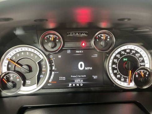 Used 2018 RAM 1500 Laramie w/ Convenience Group image 15