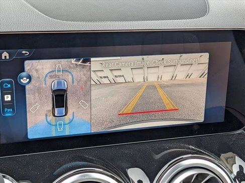 New 2026 Mercedes-Benz GLB 250 4MATIC image 13