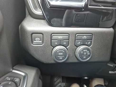 New 2025 Chevrolet Silverado 1500 RST image 31