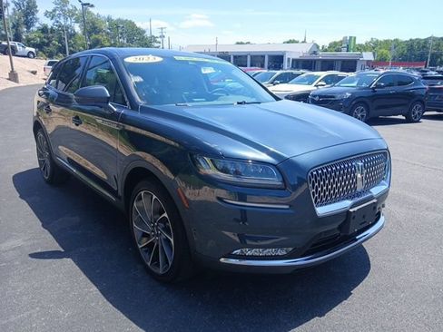 Used 2023 Lincoln Nautilus Reserve w/ Equipment Group 202A AWD/4WD image 9