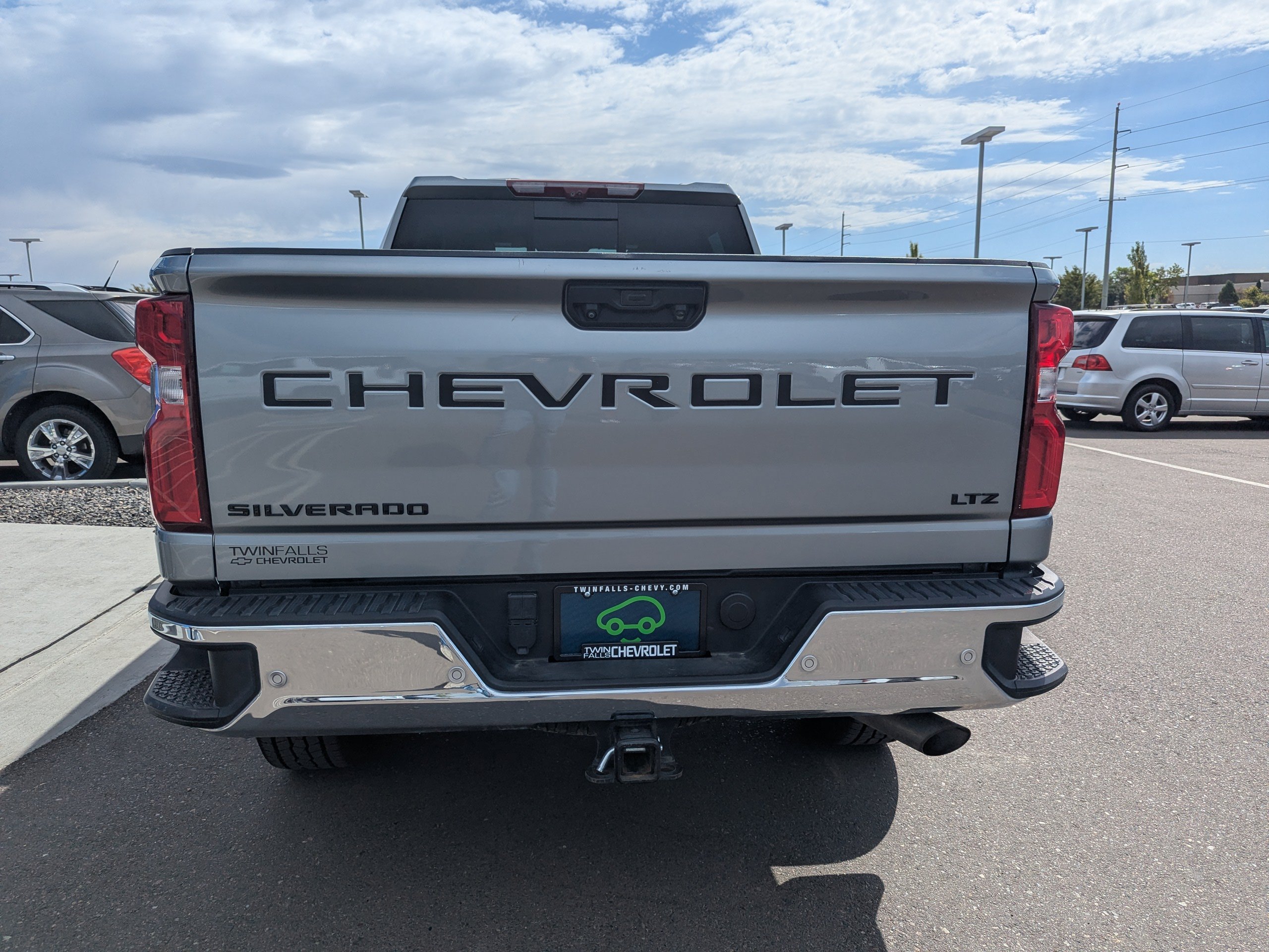 Used 2024 Chevrolet Silverado 3500 LTZ w/ LTZ Convenience Package AWD/4WD image 31