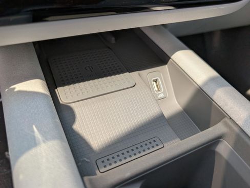 New 2025 Hyundai Ioniq 6 Limited image 29