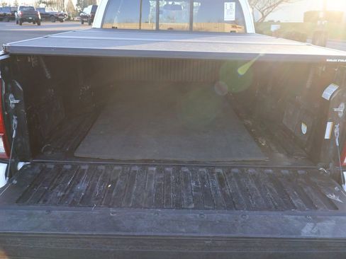 Used 2017 Toyota Tacoma TRD Sport image 6