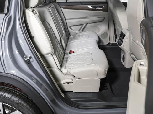 New 2026 Volkswagen Atlas SEL Premium R-Line AWD/4WD image 40