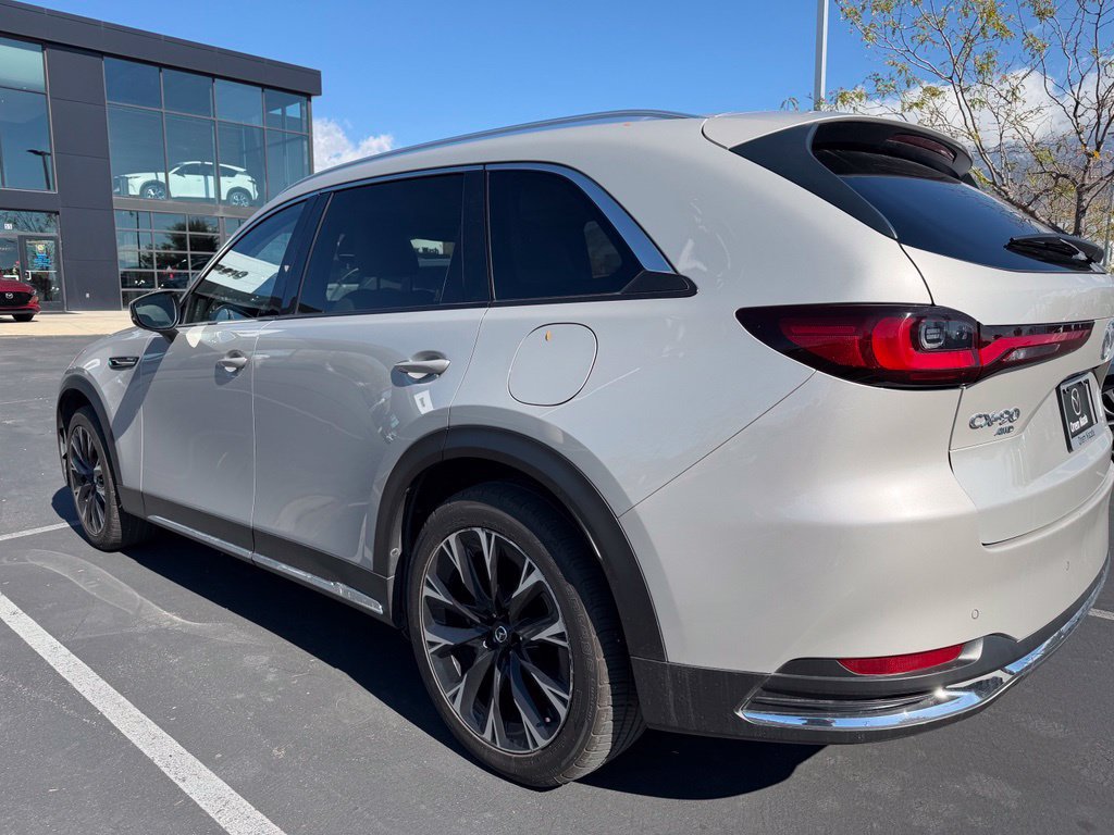 Used 2024 MAZDA CX-90 Plug-In Hybrid w/ Premium Plus AWD/4WD image 10