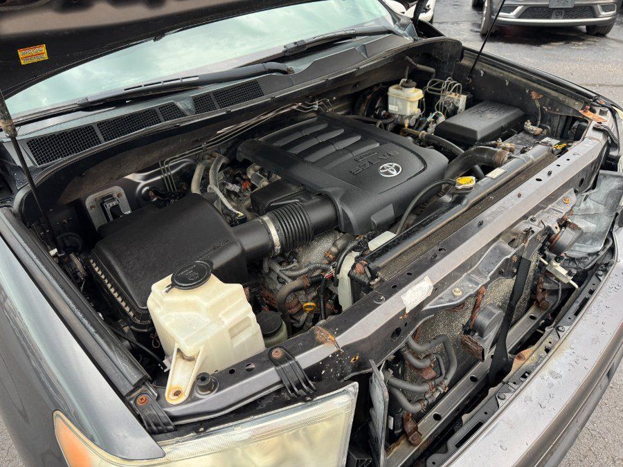 Used 2012 Toyota Tundra 4x4 CrewMax image 24
