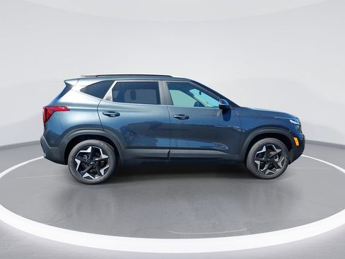 Used 2025 Kia Seltos EX w/ EX Sunroof Package image 9