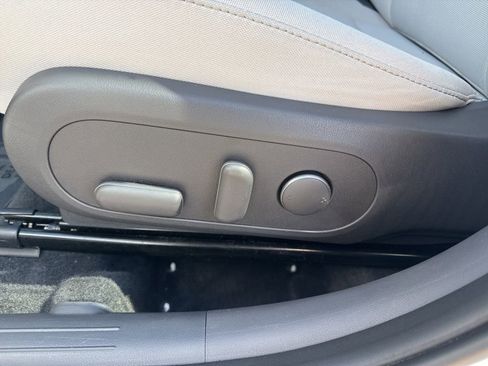 Used 2025 Hyundai Kona SEL image 10