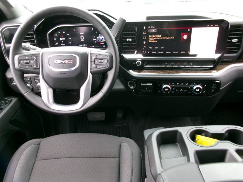 Used 2026 GMC Sierra 2500 SLE w/ SLE Value Package; AWD/4WD image 11