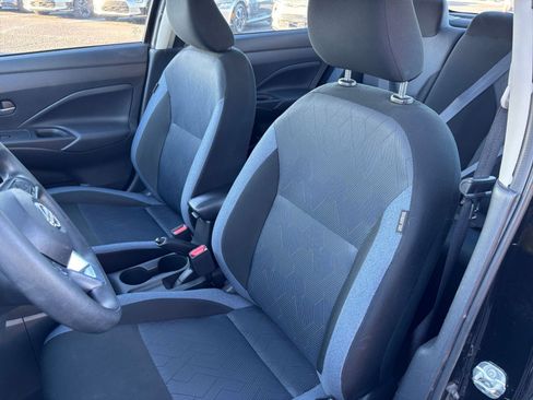 Used 2025 Nissan Versa SV w/ Trunk Package image 34