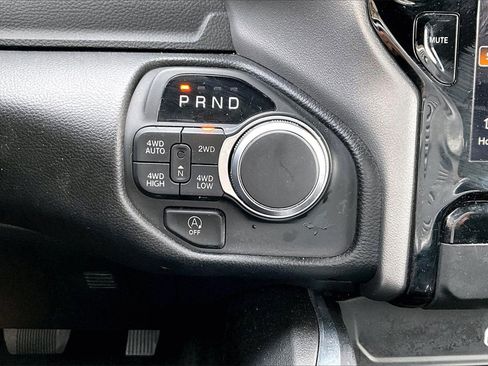 Certified 2025 RAM 1500 Big Horn image 31