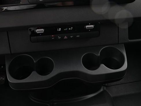 Used 2025 Mercedes-Benz Sprinter 2500 image 37