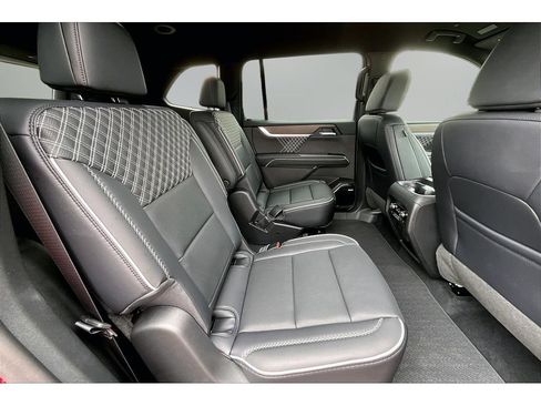 Used 2026 GMC Acadia Denali w/ Super Cruise Package AWD/4WD image 25