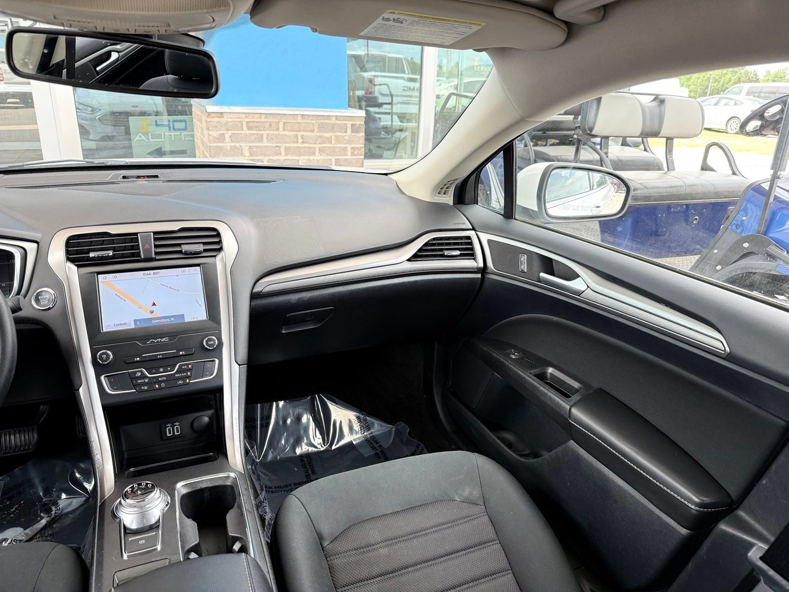 Used 2020 Ford Fusion SE FWD image 21
