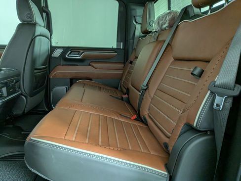 New 2026 GMC Sierra 3500 Denali Ultimate image 31