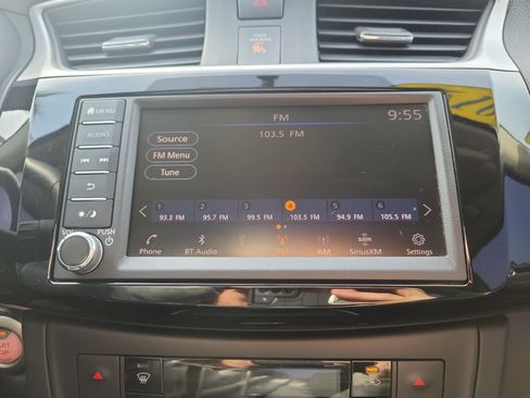 Used 2019 Nissan Sentra SV image 29