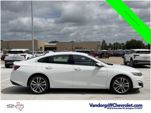 Certified 2024 Chevrolet Malibu LT FWD image 3