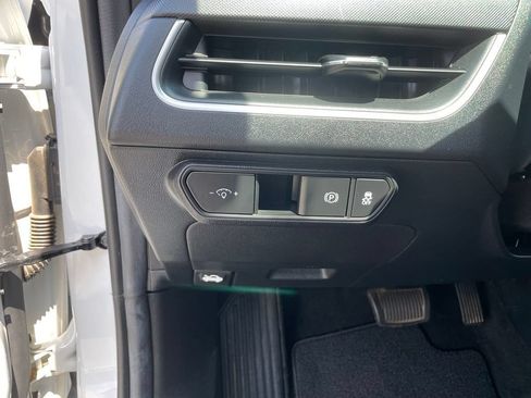 Certified 2025 Kia K4 FWD image 12