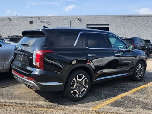 Used 2024 Hyundai Palisade Limited AWD/4WD image 4