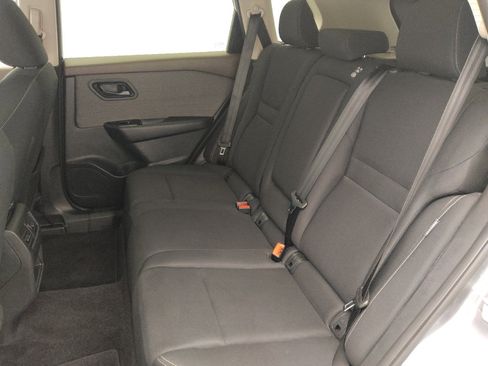 Used 2023 Nissan Rogue S FWD image 18
