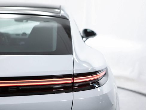 New 2026 Porsche Panamera GTS image 39