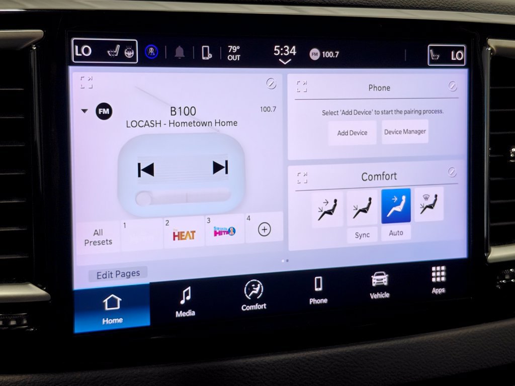 Used 2024 Chrysler Pacifica Touring-L FWD image 36