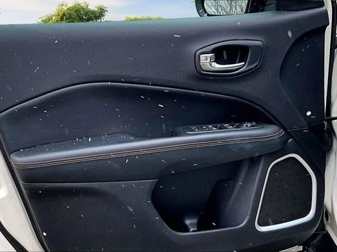 Used 2019 Jeep Compass Limited image 22