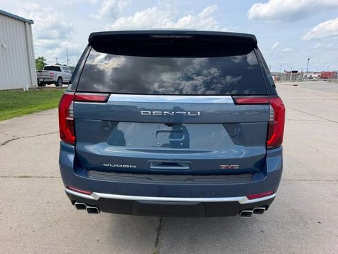 New 2026 GMC Yukon XL Denali w/ Sun & Power Step Package AWD/4WD image 4