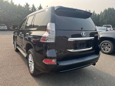 Used 2017 Lexus GX 460 Premium w/ Premium Package AWD/4WD image 5