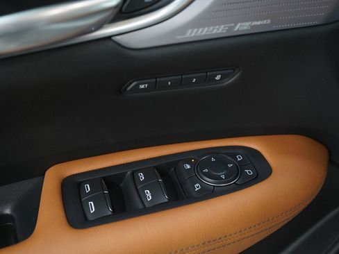 Used 2024 Cadillac XT5 Premium Luxury image 24