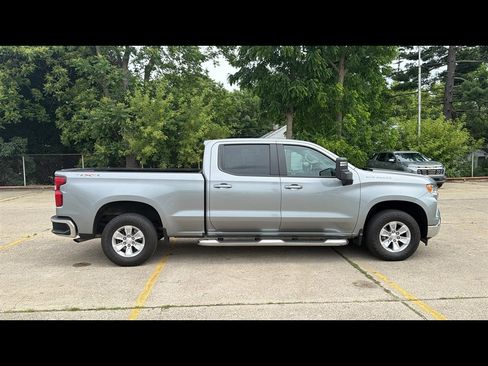Used 2023 Chevrolet Silverado 1500 LT w/ Protection Package AWD/4WD image 6