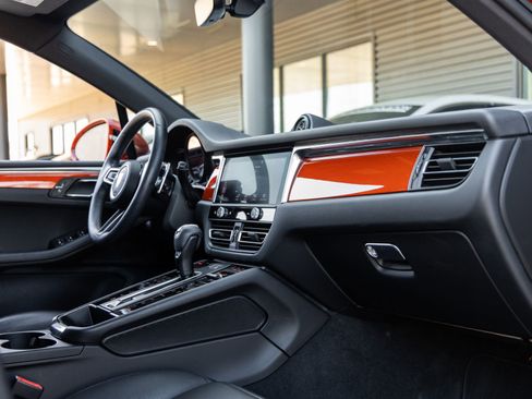 Certified 2024 Porsche Macan S image 47