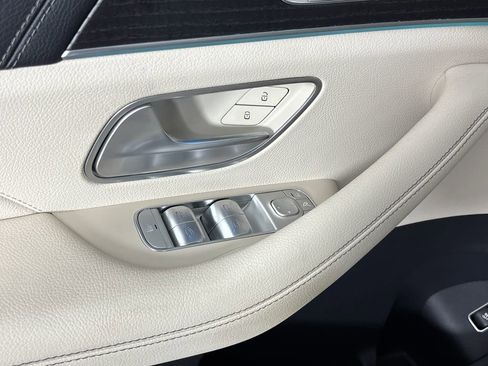 Used 2023 Mercedes-Benz GLE 450 4MATIC image 9