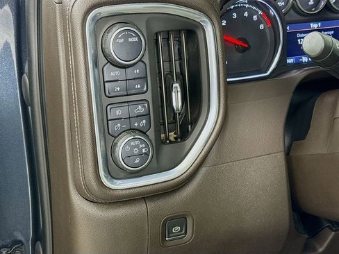 Used 2021 Chevrolet Silverado 1500 RST image 10