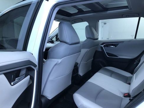 Used 2023 Toyota RAV4 Limited image 19