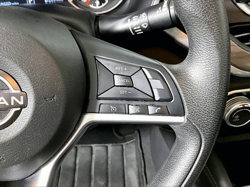 Used 2023 Nissan Altima 2.5 SV image 15