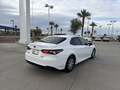 Certified 2022 Toyota Camry LE FWD image 5