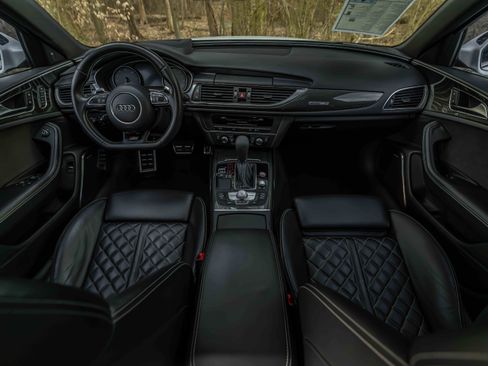 Used 2017 Audi S6 Prestige w/ S6 Sport Package image 5