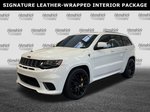 Used 2018 Jeep Grand Cherokee Trackhawk AWD/4WD image 6