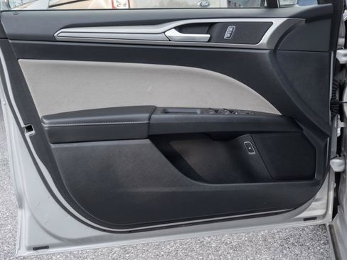 Used 2018 Ford Fusion S FWD image 12