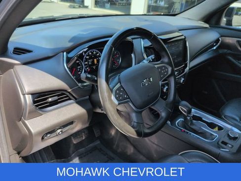 Used 2023 Chevrolet Traverse Premier w/ Redline Edition AWD/4WD image 10
