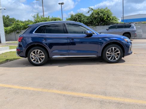 Used 2023 Audi Q5 2.0T Premium w/ Convenience Package AWD/4WD image 11