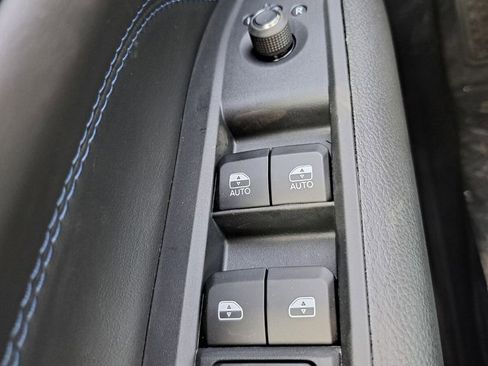 New 2026 Jeep Compass Latitude AWD/4WD image 18