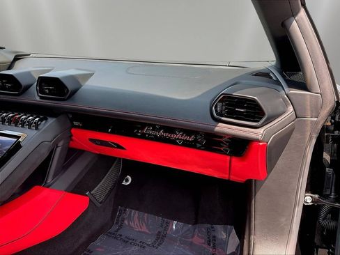 Used 2020 Lamborghini Huracan EVO AWD/4WD image 22