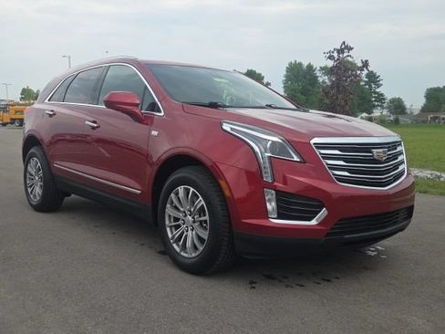 Used 2019 Cadillac XT5 Luxury FWD image 1